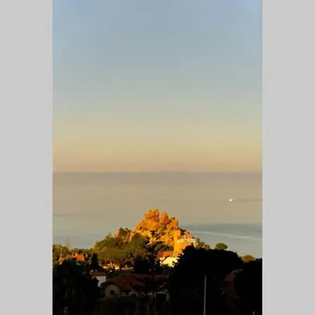 Casa D'aduri - Sea View Terrace&relaxing Pool Feriehus *
